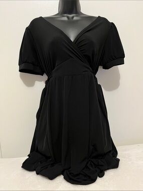 torrid Black Short Sleeve Faux Wrap Dress Torris Sz 0X .. Sz 14/16